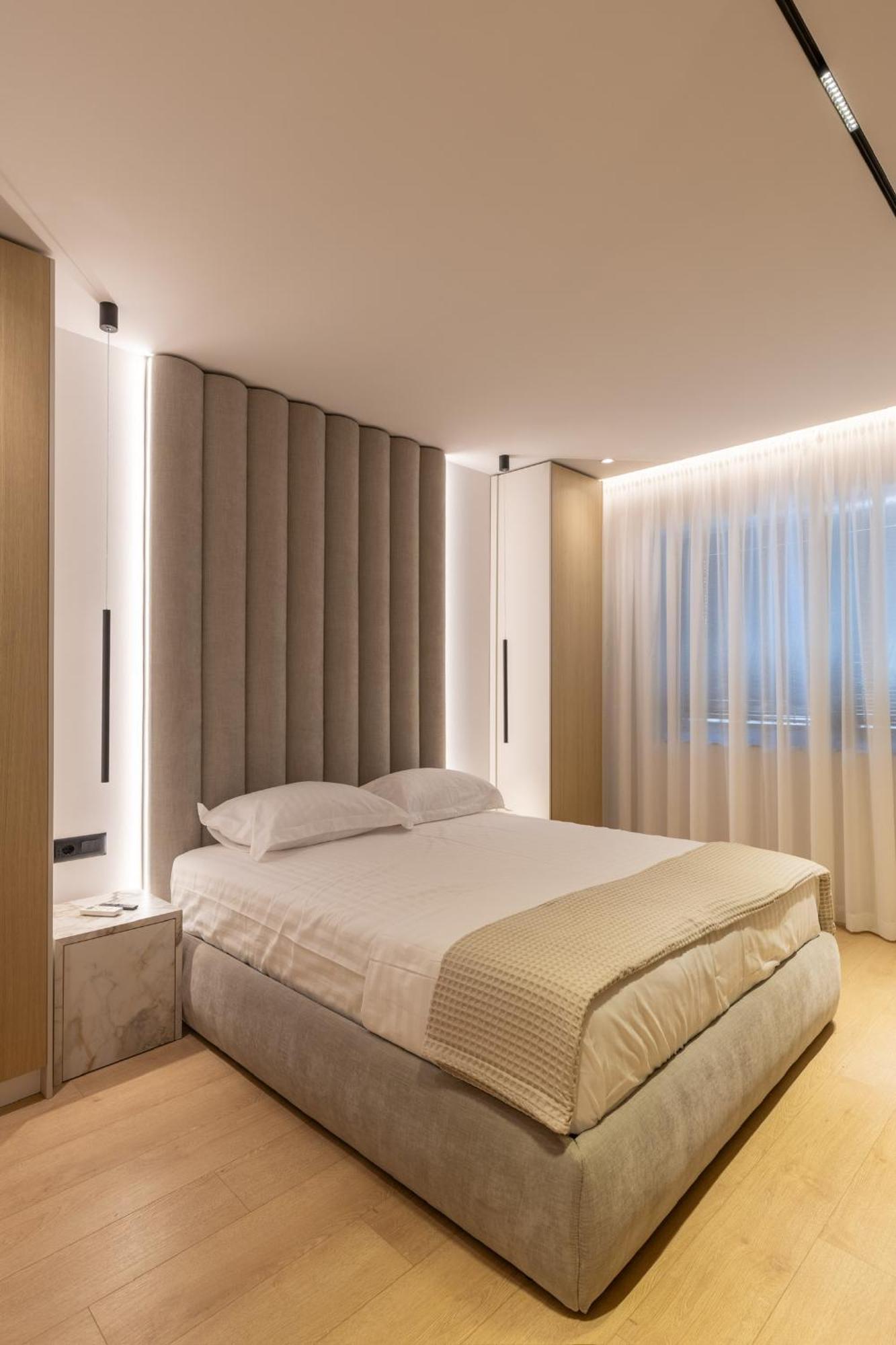 Central Inn, New Bazaar Apartment ติรานา ภายนอก รูปภาพ